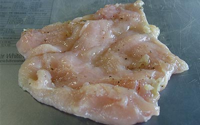 pollo duraznos secos pinones