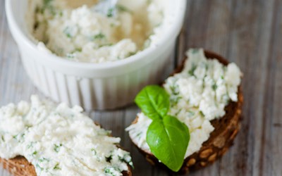 queso cema de hierbas paso3
